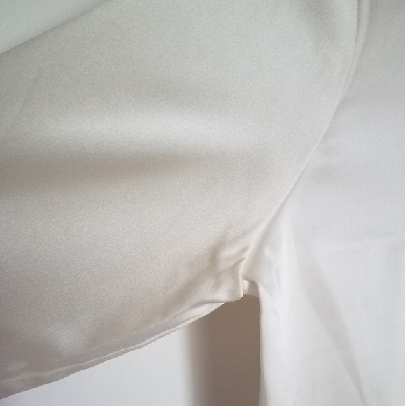 Ann Taylor Silk Blouse, size XSP, Winter White - Picture 6 of 7